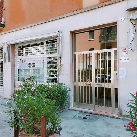 Civico40 Luminoso Con Balconi E Garage Privato Lägenhet