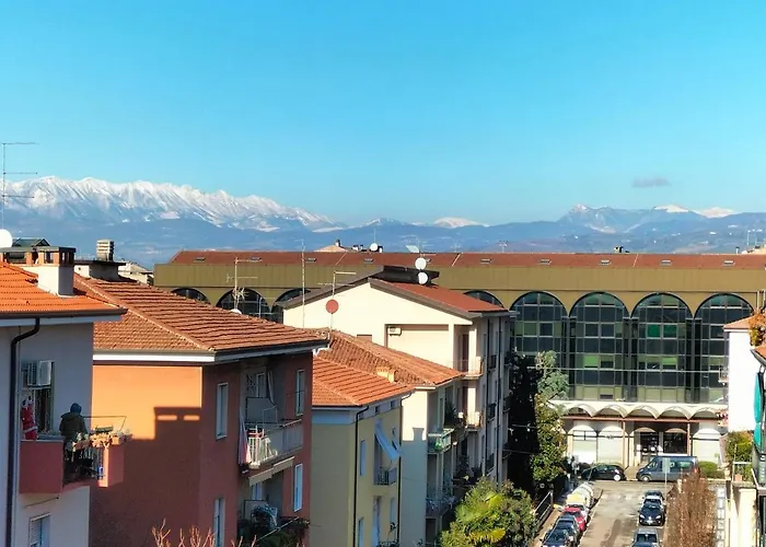 Civico40 Luminoso Con Balconi E Garage Privato * Verona